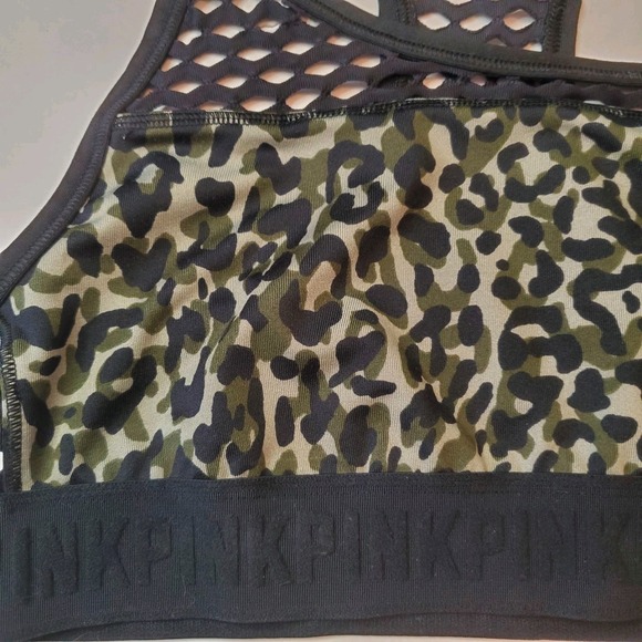 PINK Victoria's Secret Ultimate Sports Bra‎ Camo Cut-Out Size Medium Green Black - Picture 2 of 6